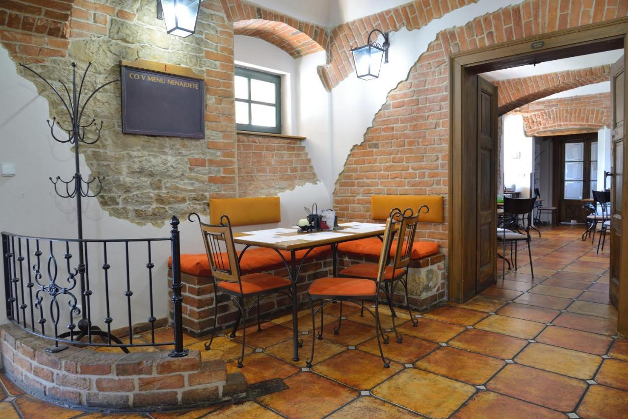 Hotel Via Ironia Vysoké Mýto Zewnętrze zdjęcie