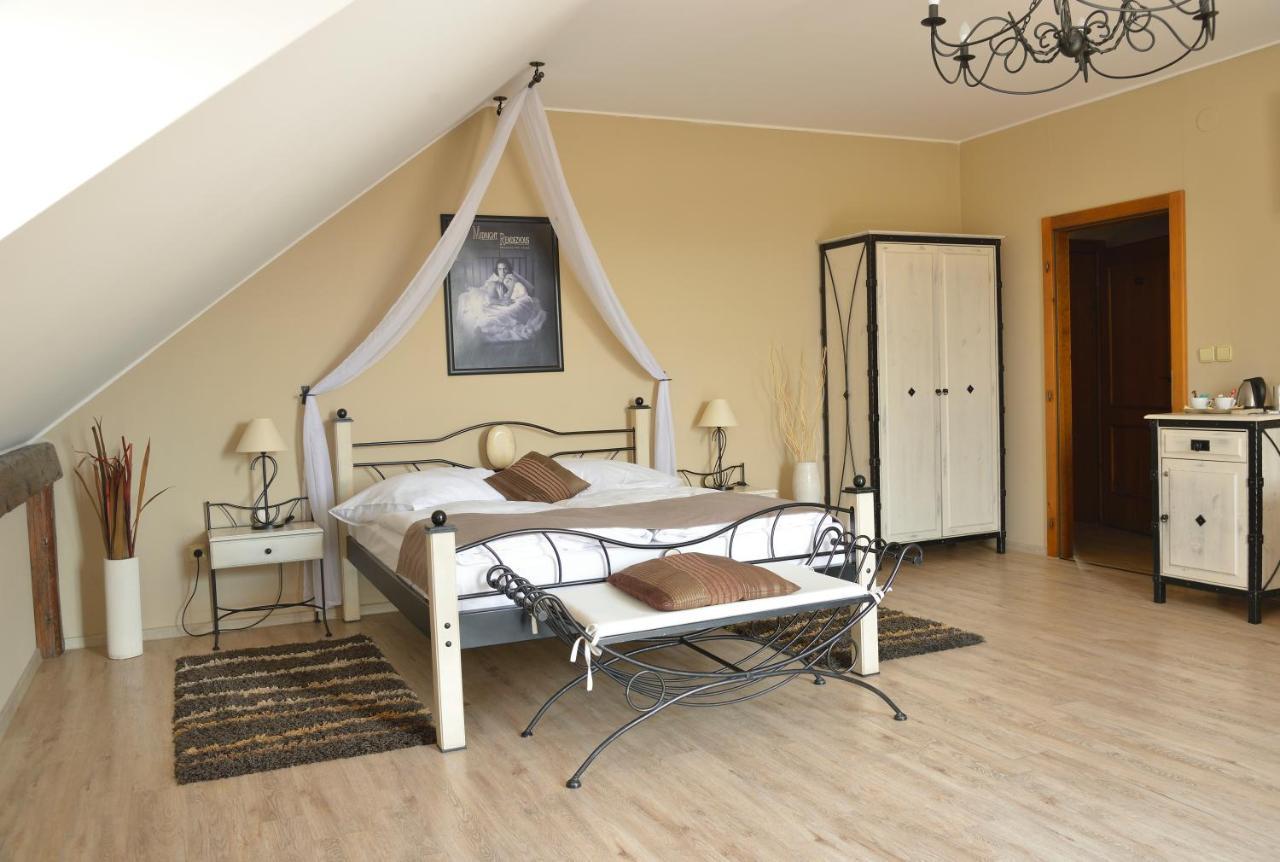 Hotel Via Ironia Vysoké Mýto Zewnętrze zdjęcie