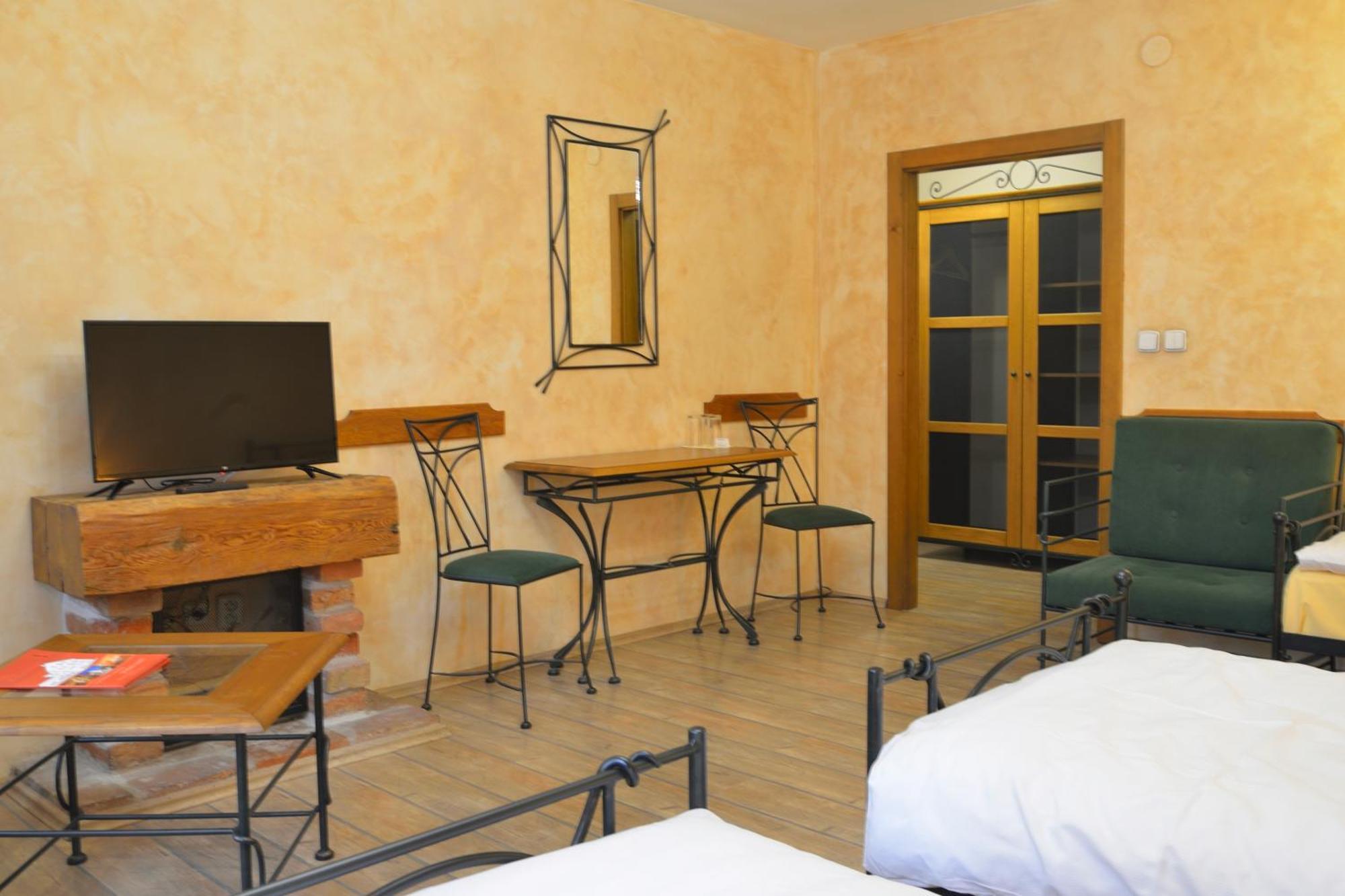 Hotel Via Ironia Vysoké Mýto Zewnętrze zdjęcie